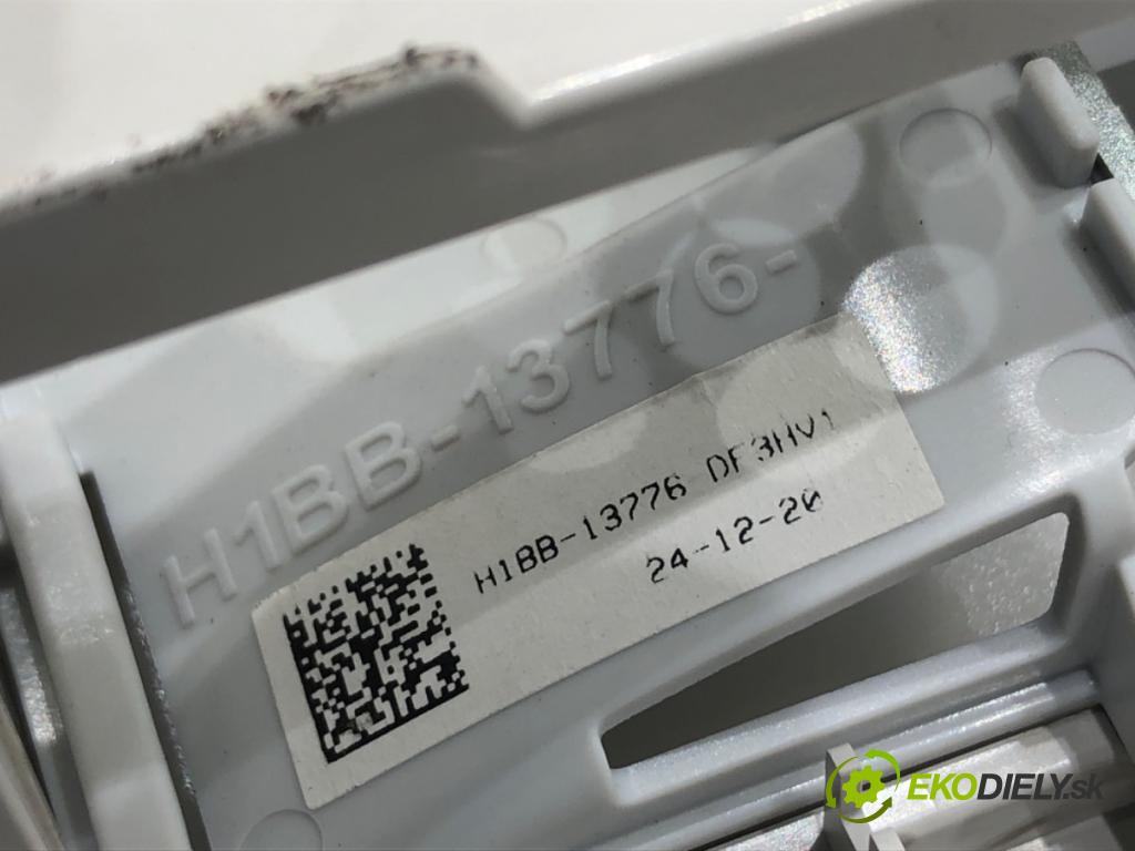 FORD FIESTA MK8 liftback 2021 55 kW 1.1 Ti-VCT 1084 světlo stropní H1BB-13776