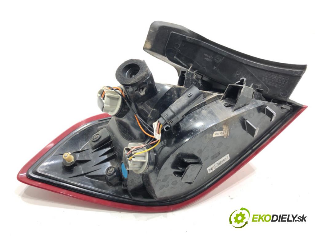 FORD FIESTA MK8 liftback 2021 55 kW 1.1 Ti-VCT 1084 světlo pravý zadní část H1BB13404A