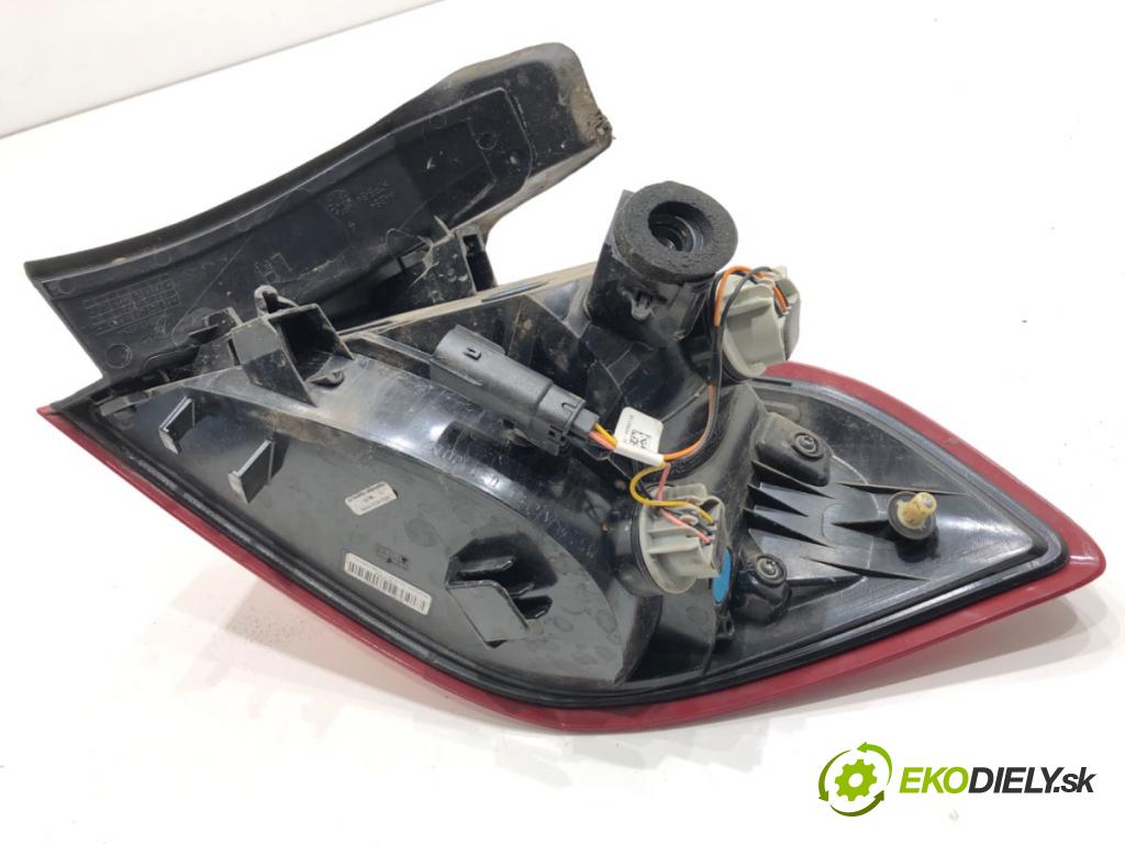 FORD FIESTA MK8 liftback 2021 55 kW 1.1 Ti-VCT 1084 světlo levý zadní část H1BB13405AJ