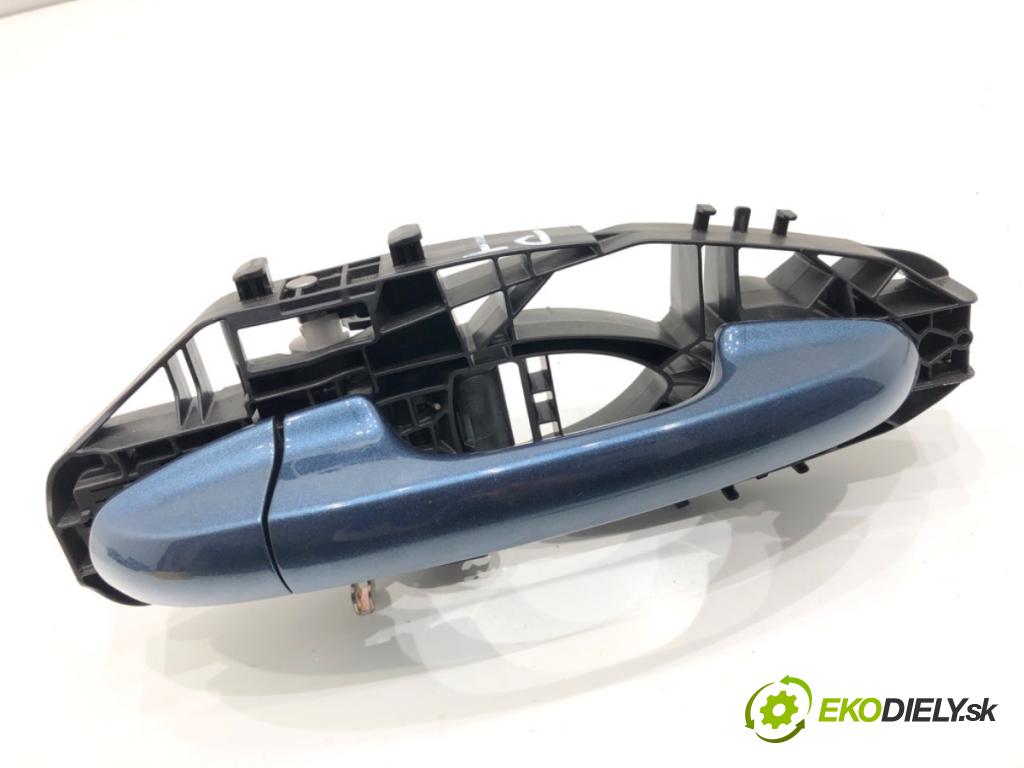 FORD FIESTA MK8 liftback 2021 55 kW 1.1 Ti-VCT 1084 klika vnejší pravý zadní část 