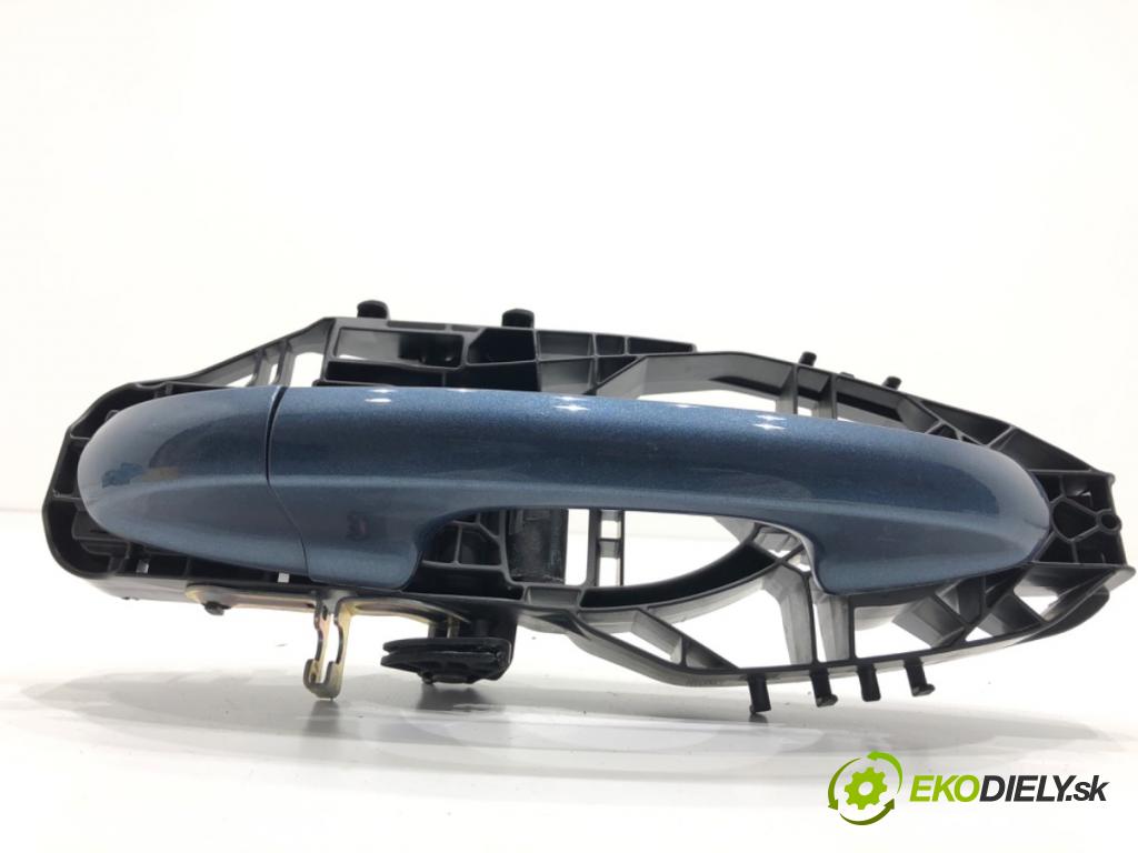 FORD FIESTA MK8 liftback 2021 55 kW 1.1 Ti-VCT 1084 klika vnejší pravý zadní část