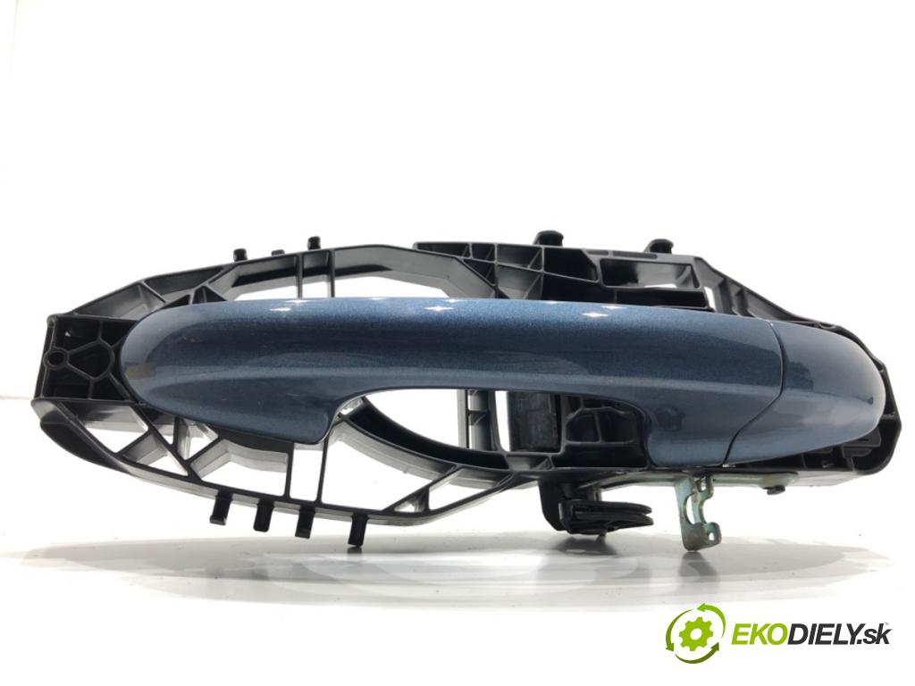 FORD FIESTA MK8 liftback 2021 55 kW 1.1 Ti-VCT 1084 klika vnejší levý zadní část