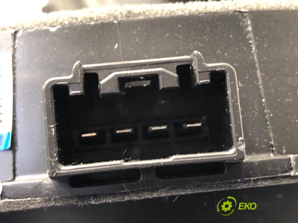 FORD FIESTA MK8 liftback 2021 55 kW 1.1 Ti-VCT 1084 reproduktory GN15-18808-CB