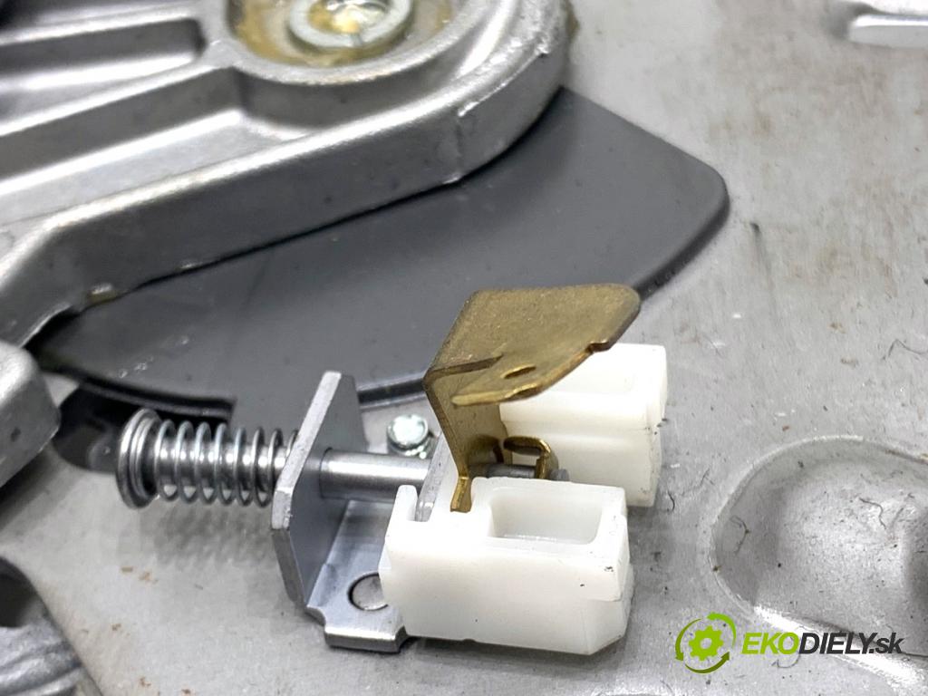 FORD FIESTA MK8 liftback 2021 55 kW 1.1 Ti-VCT 1084 Kulisa brzdy ručnej brzdy H1BB-A044L49