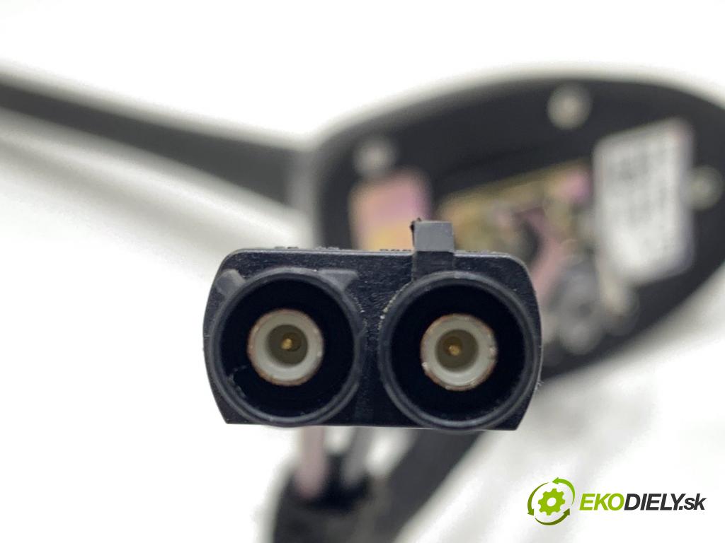 FORD FIESTA MK8 liftback 2021 55 kW 1.1 Ti-VCT 1084 ANTENA H1BT-19G461-DE