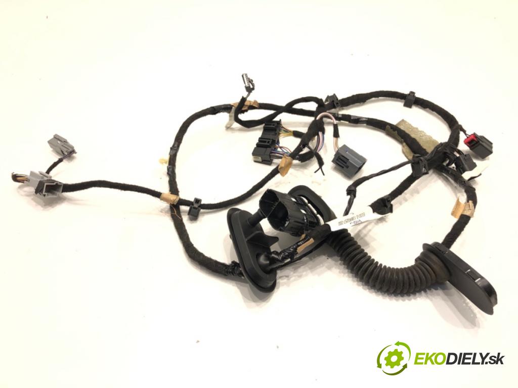 FORD FIESTA MK8 liftback 2021 55 kW 1.1 Ti-VCT 1084 káblovačka dveře přední část pravý L1BT-14630-ABC