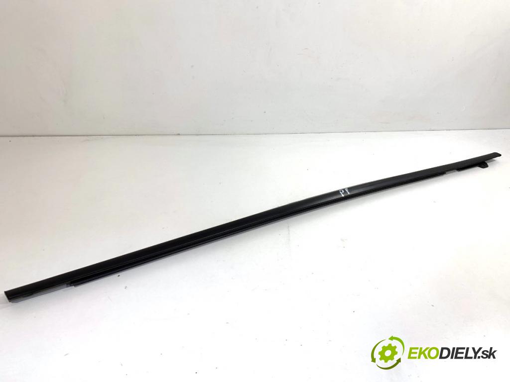 FORD FIESTA MK8 liftback 2021 55 kW 1.1 Ti-VCT 1084 Lišta Sbírání: predný pravy 