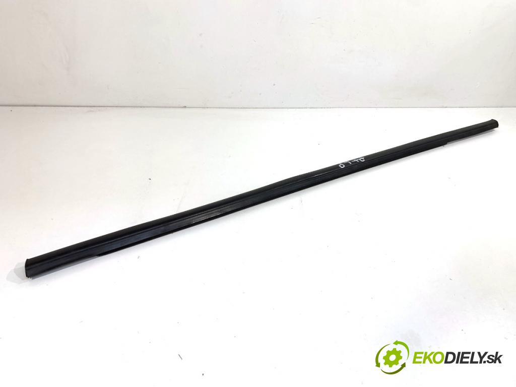 FORD FIESTA MK8 liftback 2021 55 kW 1.1 Ti-VCT 1084 Lišta Sbírání: predný ľavy 