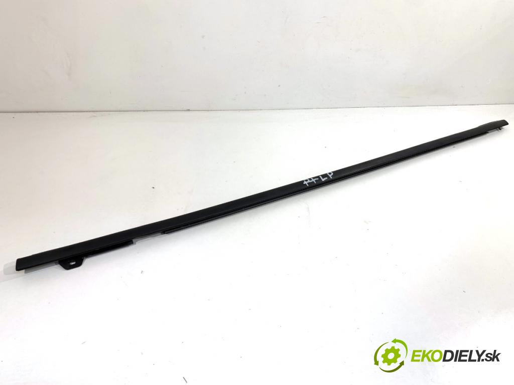 FORD FIESTA MK8 liftback 2021 55 kW 1.1 Ti-VCT 1084 Lišta Sbírání: predný ľavy