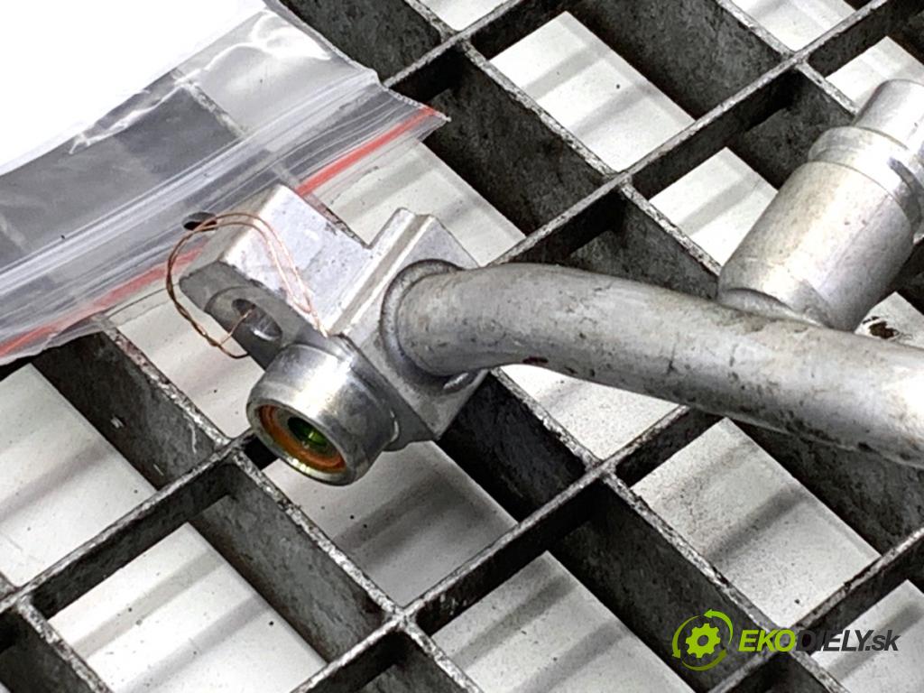 FORD FIESTA MK8 liftback 2021 55 kW 1.1 Ti-VCT 1084 rúrka klimatizácie  (Rúrka klimatizácie)