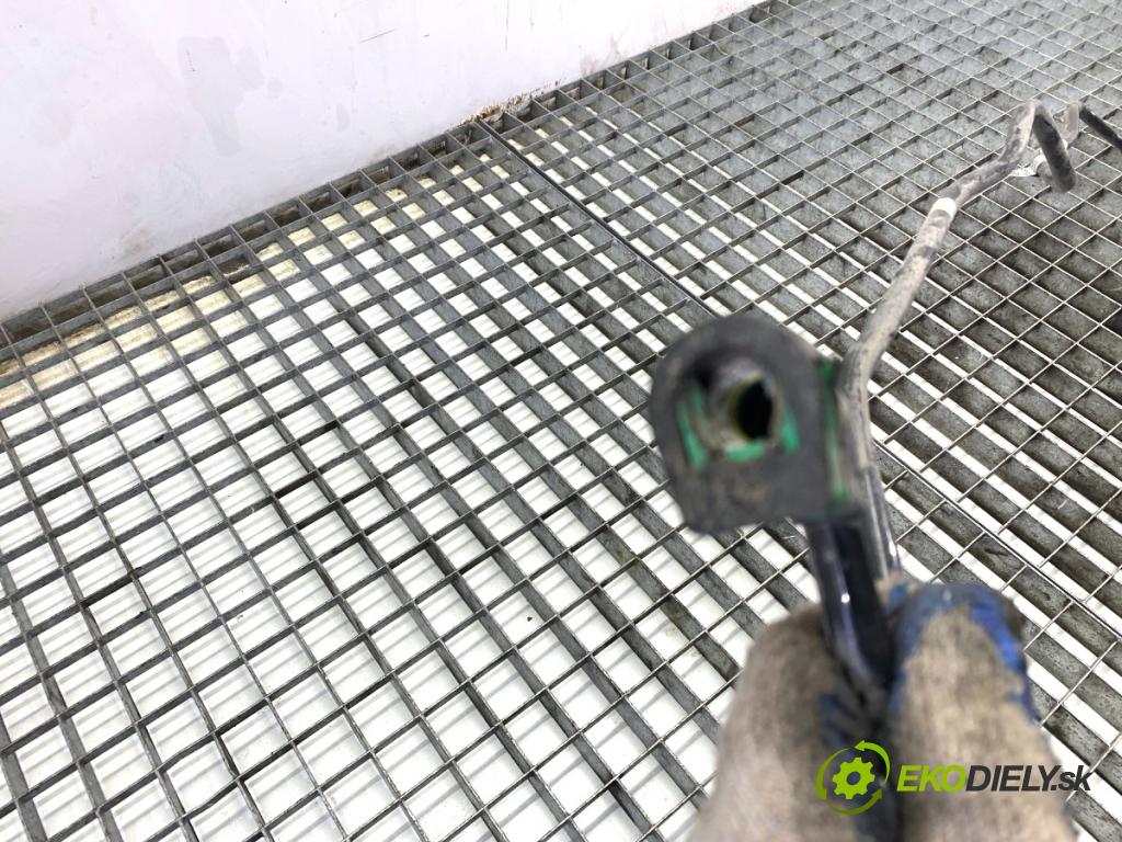 FORD FIESTA MK8 liftback 2021 55 kW 1.1 Ti-VCT 1084 Rúrka PALIVO: J1B1-9D668-AA