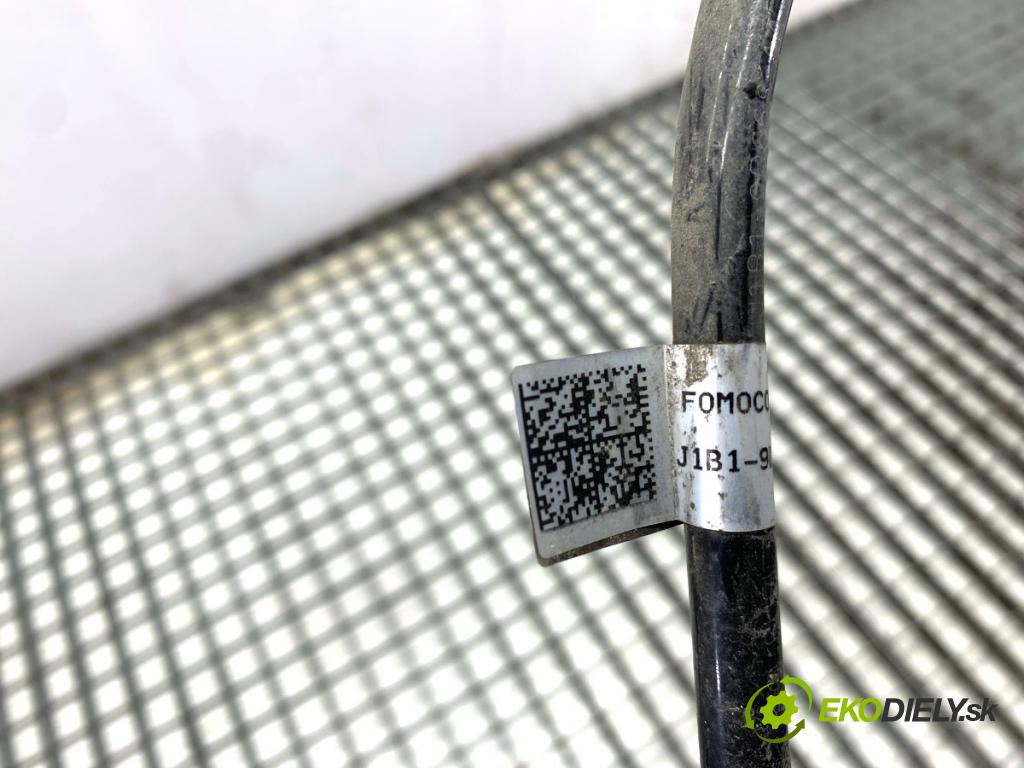 FORD FIESTA MK8 liftback 2021 55 kW 1.1 Ti-VCT 1084 Rúrka PALIVO: J1B1-9D668-AA