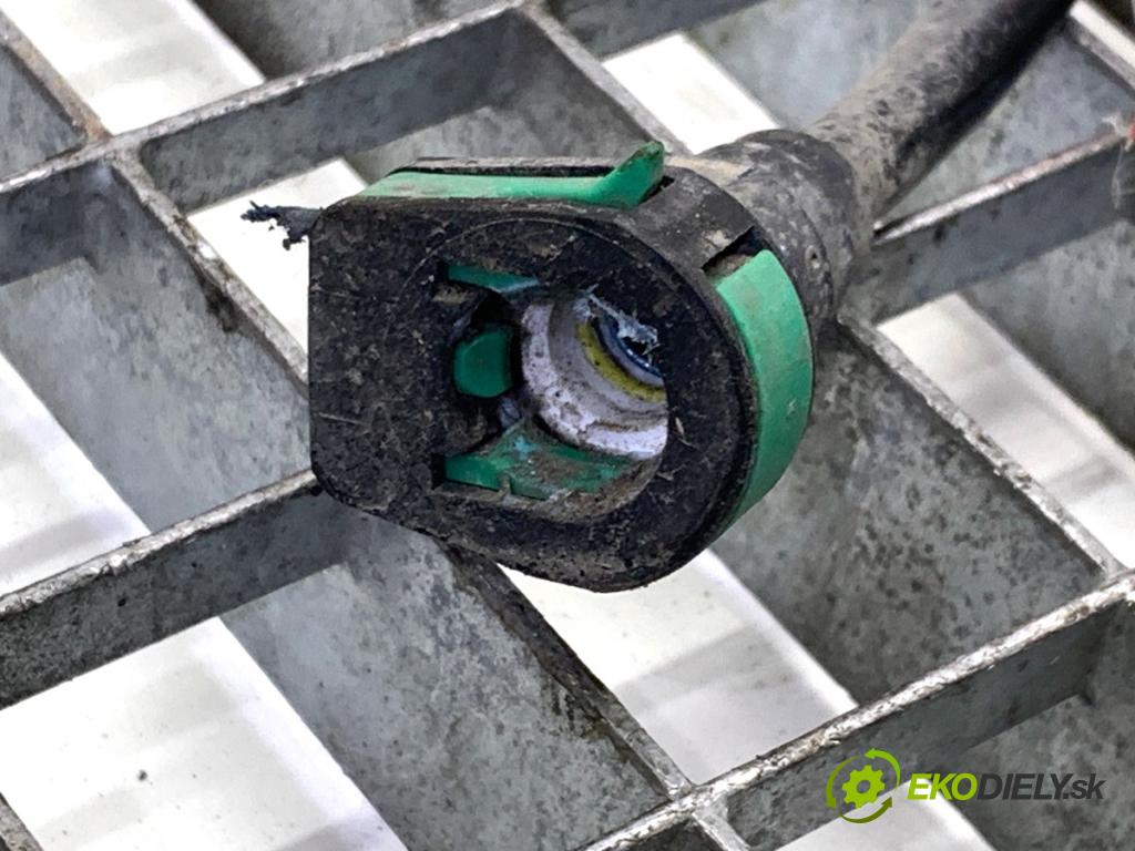 FORD FIESTA MK8 liftback 2021 55 kW 1.1 Ti-VCT 1084 Rúrka PALIVO: J1B1-9D333-AA