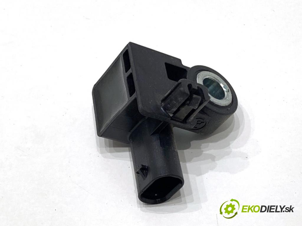 FORD FIESTA MK8 liftback 2021 55 kW 1.1 Ti-VCT 1084 Snímač nárazu L1TT-148006-AA (Snímač nárazu)