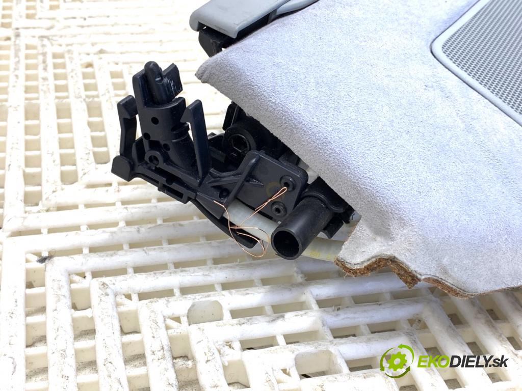 AUDI A8 D4 sedan 2015 368 kW 6.3 W12 quattro 6299 Roleta kufra Pláto 4H4863412E