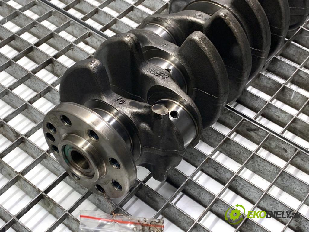 NISSAN QASHQAI J11 SUV 2014 96 kW 1.6 dCi 1598 Kardaň, hriadeľ KLIKA: 5599R (Blok motora ostatné)