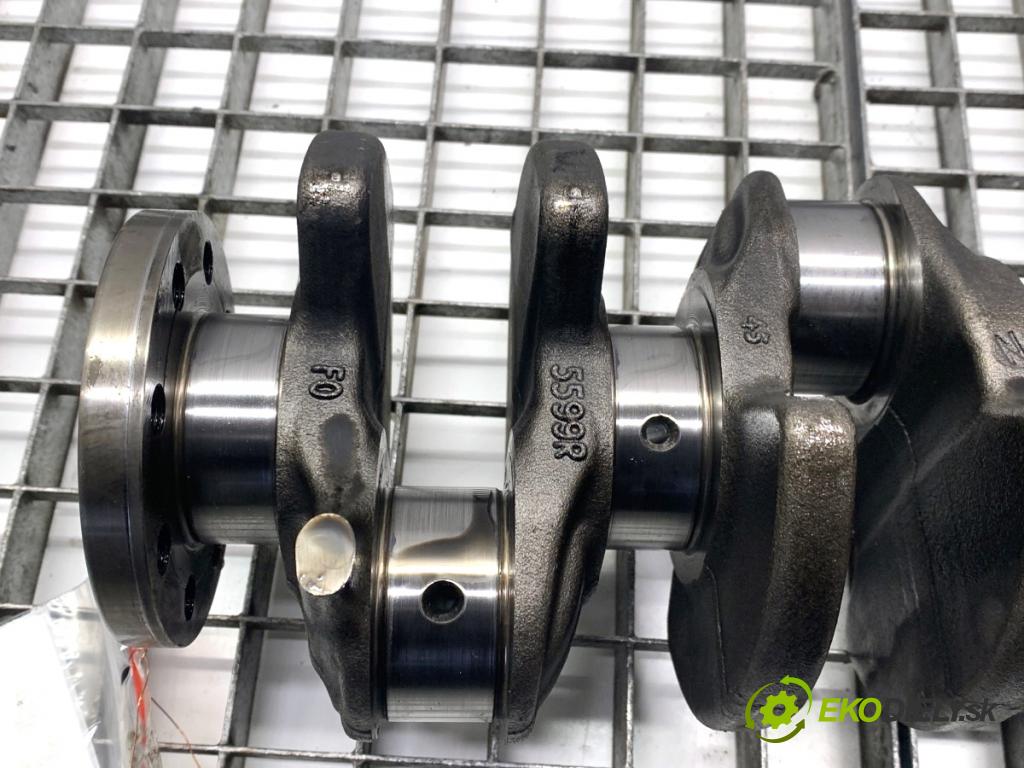 NISSAN QASHQAI J11 SUV 2014 96 kW 1.6 dCi 1598 Kardaň, hriadeľ KLIKA: 5599R (Blok motora ostatné)