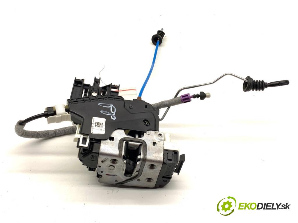 MERCEDES-BENZ KLASA GLA SUV 2017 100 kW GLA 200 CDI 4-matic (156.902) 2143 zámok Dvere pravy predný A1667200435