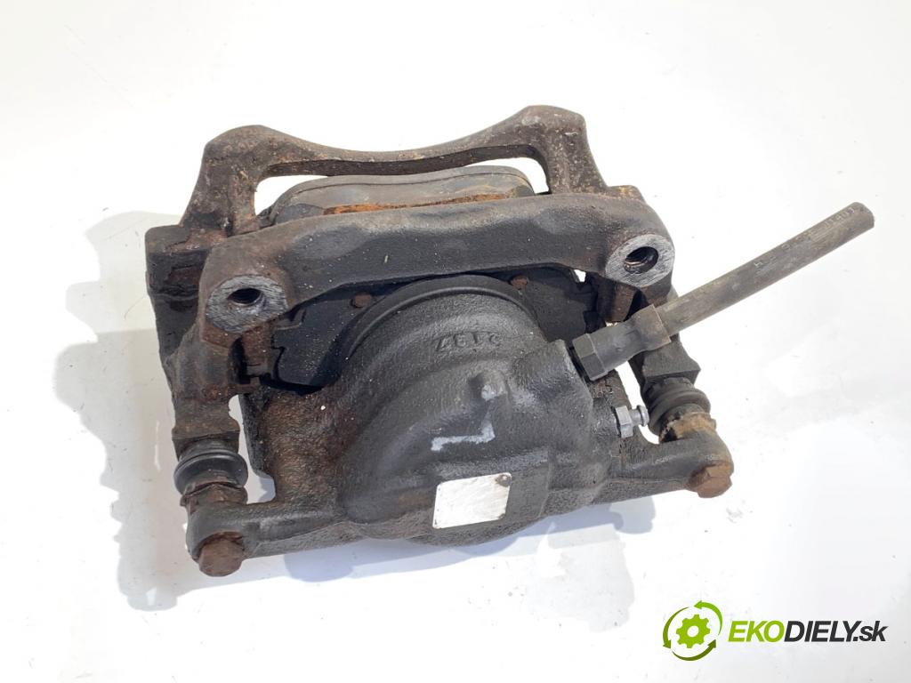 MERCEDES-BENZ KLASA GLA SUV 2017 100 kW GLA 200 CDI 4-matic (156.902) 2143 Brzdič strmeň ľavy predný