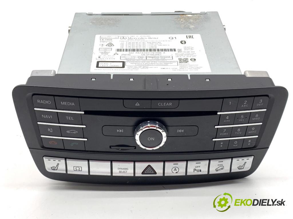 MERCEDES-BENZ KLASA GLA SUV 2017 100 kW GLA 200 CDI 4-matic (156.902) 2143 RADIO A2469008819 (Audio zariadenie)