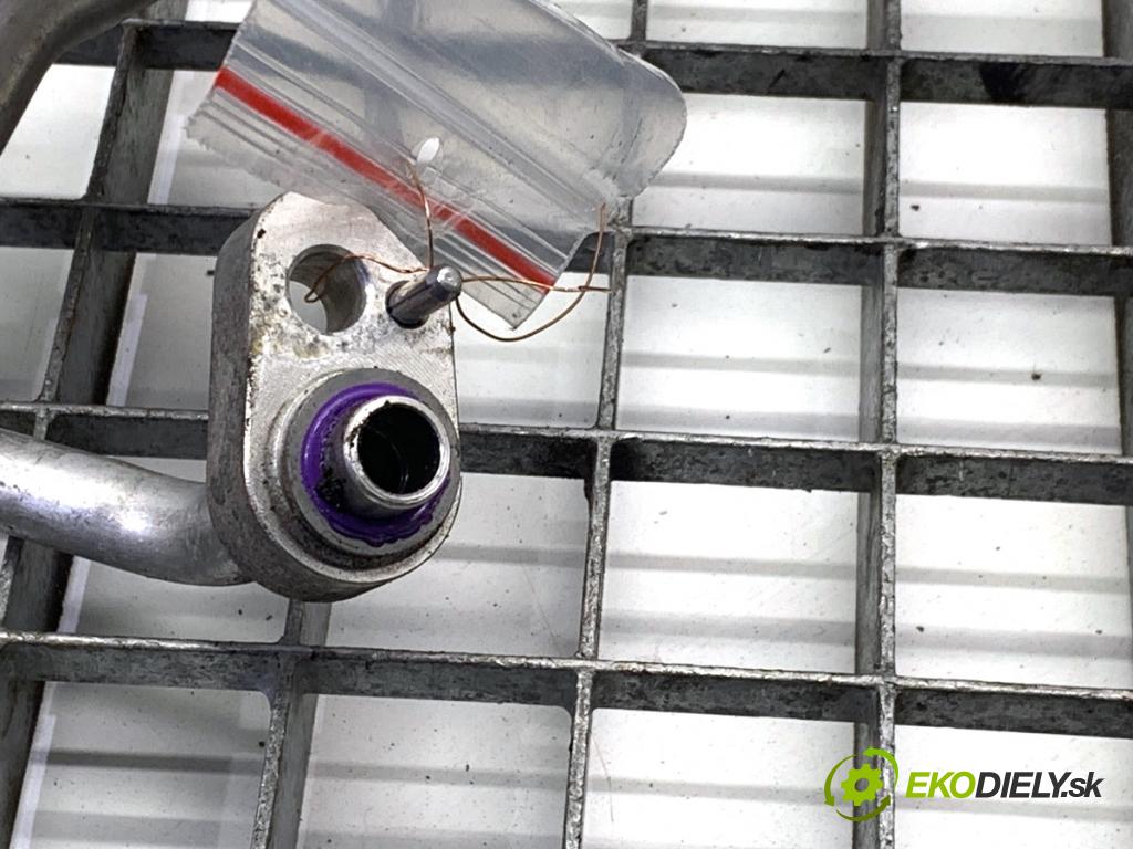 MERCEDES-BENZ KLASA GLA SUV 2017 100 kW GLA 200 CDI 4-matic (156.902) 2143 rúrka klimatizácie A2468301102 (Rúrka klimatizácie)