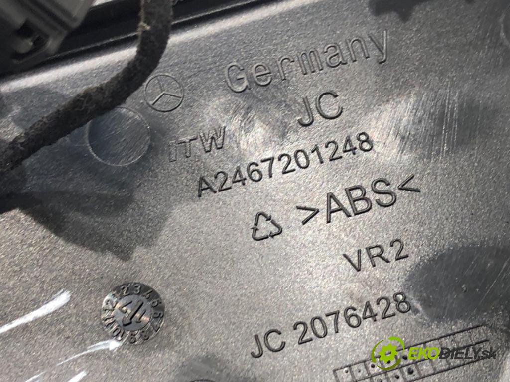 MERCEDES-BENZ KLASA GLA SUV 2017 100 kW GLA 200 CDI 4-matic (156.902) 2143 Kľučka vnútorná pravy predný A2467201248