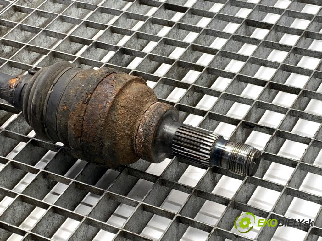 MERCEDES-BENZ KLASA GLA SUV 2017 100 kW GLA 200 CDI 4-matic (156.902) 2143 Poloos pravy zad A2463509600