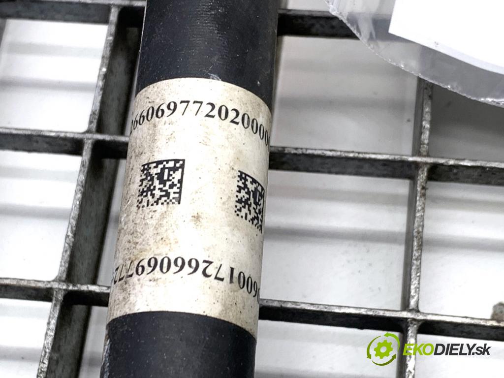 MERCEDES-BENZ KLASA GLA SUV 2017 100 kW GLA 200 CDI 4-matic (156.902) 2143 Poloos pravy zad A2463509600