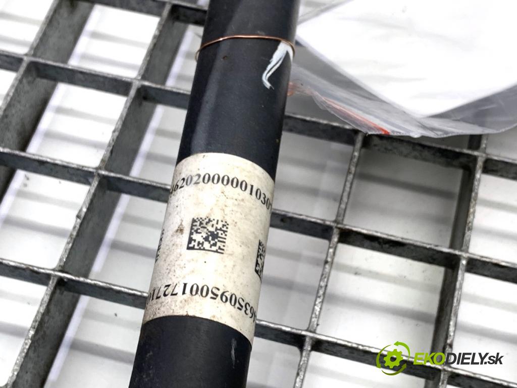 MERCEDES-BENZ KLASA GLA SUV 2017 100 kW GLA 200 CDI 4-matic (156.902) 2143 Poloos ľavy zad A2463509500