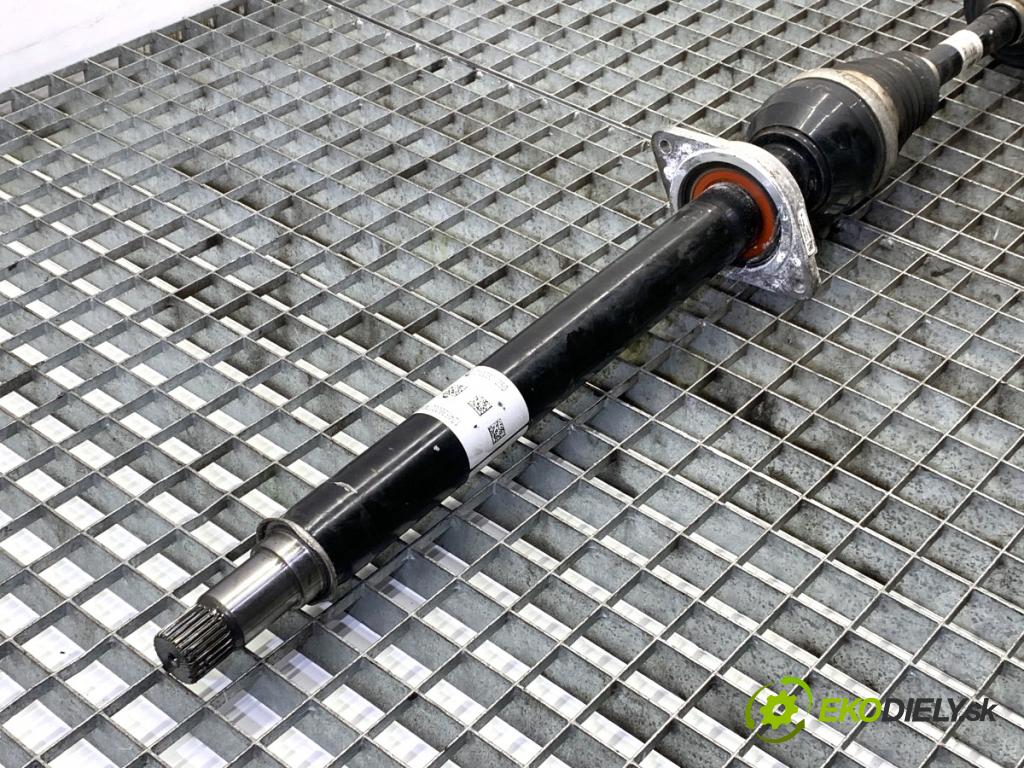 MERCEDES-BENZ KLASA GLA SUV 2017 100 kW GLA 200 CDI 4-matic (156.902) 2143 Poloos pravy predný 2463301701