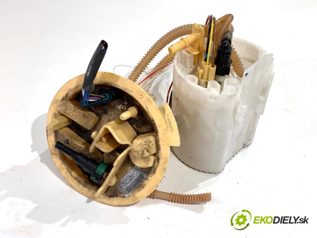 MERCEDES-BENZ KLASA GLA SUV 2017 100 kW GLA 200 CDI 4-matic (156.902) 2143 Pumpa paliva 2464700494