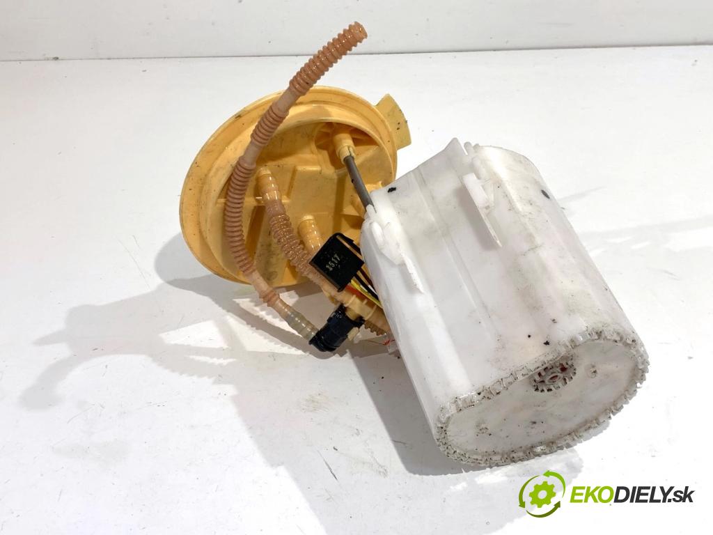 MERCEDES-BENZ KLASA GLA SUV 2017 100 kW GLA 200 CDI 4-matic (156.902) 2143 Pumpa paliva 2464700494