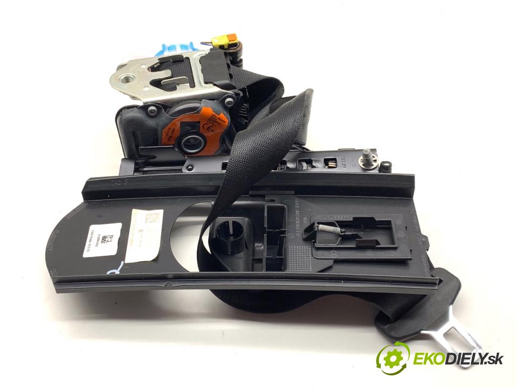 MERCEDES-BENZ KLASA GLA SUV 2017 100 kW GLA 200 CDI 4-matic (156.902) 2143 Držiak BEZPEČNOSŤ pravy predný