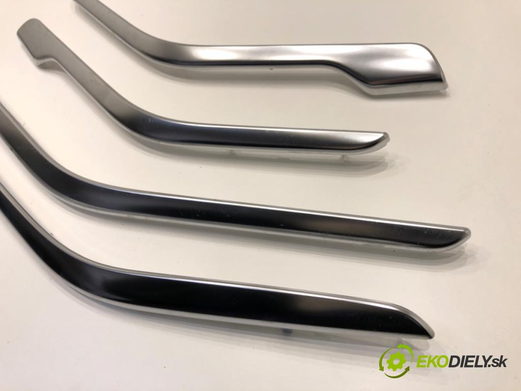 MERCEDES-BENZ KLASA GLA SUV 2017 100 kW GLA 200 CDI 4-matic (156.902) 2143 lišty kryt A1767301222 (Lišta)