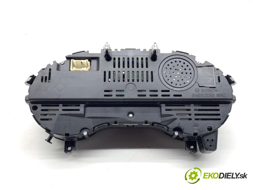 MERCEDES-BENZ KLASA GLA SUV 2017 100 kW GLA 200 CDI 4-matic (156.902) 2143 prístrojovka A1569009503 (Přístrojová deska)