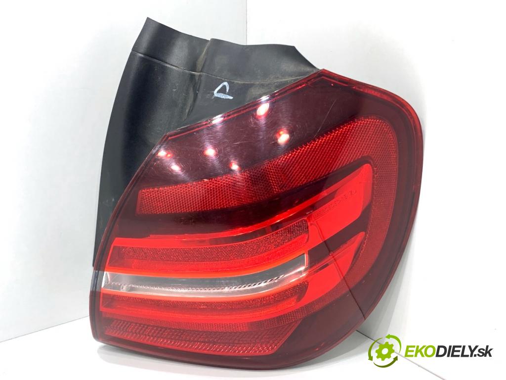 MERCEDES-BENZ KLASA GLA SUV 2017 100 kW GLA 200 CDI 4-matic (156.902) 2143 Svetlo pravy zad A1569068400