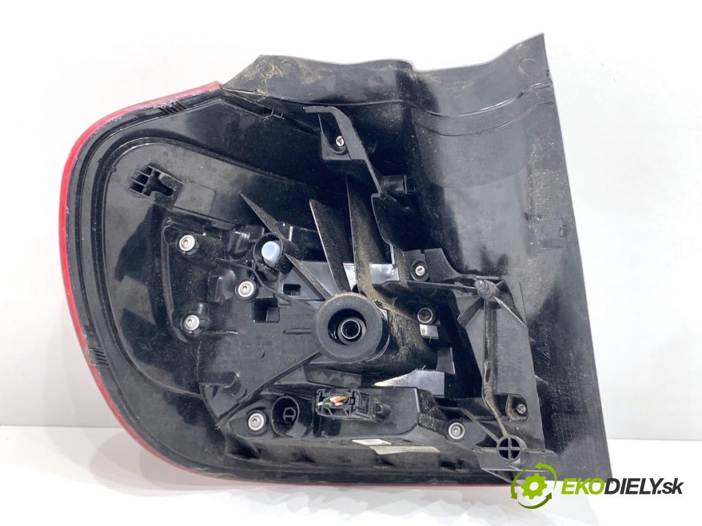 MERCEDES-BENZ KLASA GLA SUV 2017 100 kW GLA 200 CDI 4-matic (156.902) 2143 Svetlo pravy zad A1569068400