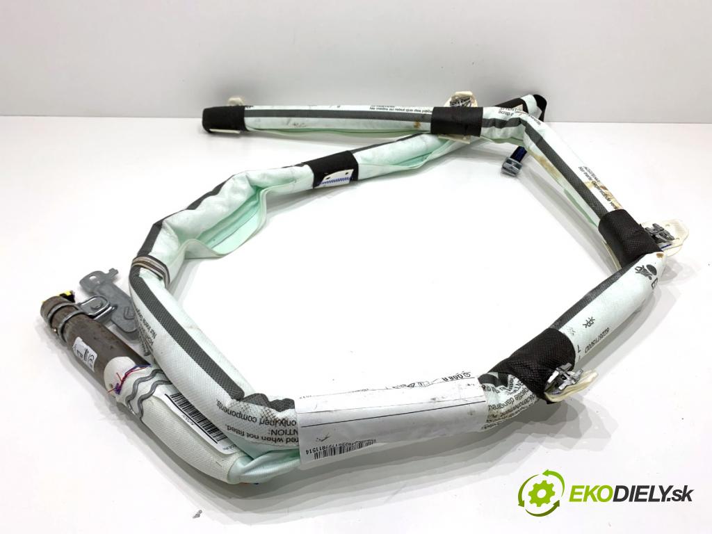 MERCEDES-BENZ KLASA GLA SUV 2017 100 kW GLA 200 CDI 4-matic (156.902) 2143 stropní pravý