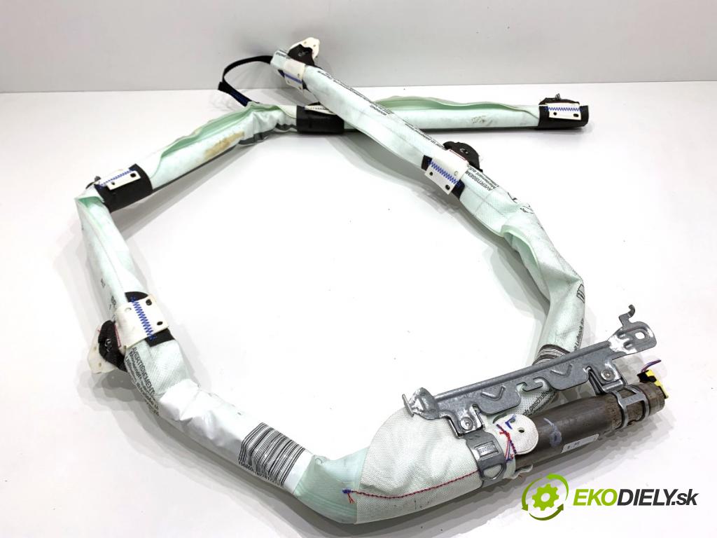 MERCEDES-BENZ KLASA GLA SUV 2017 100 kW GLA 200 CDI 4-matic (156.902) 2143 stropní pravý