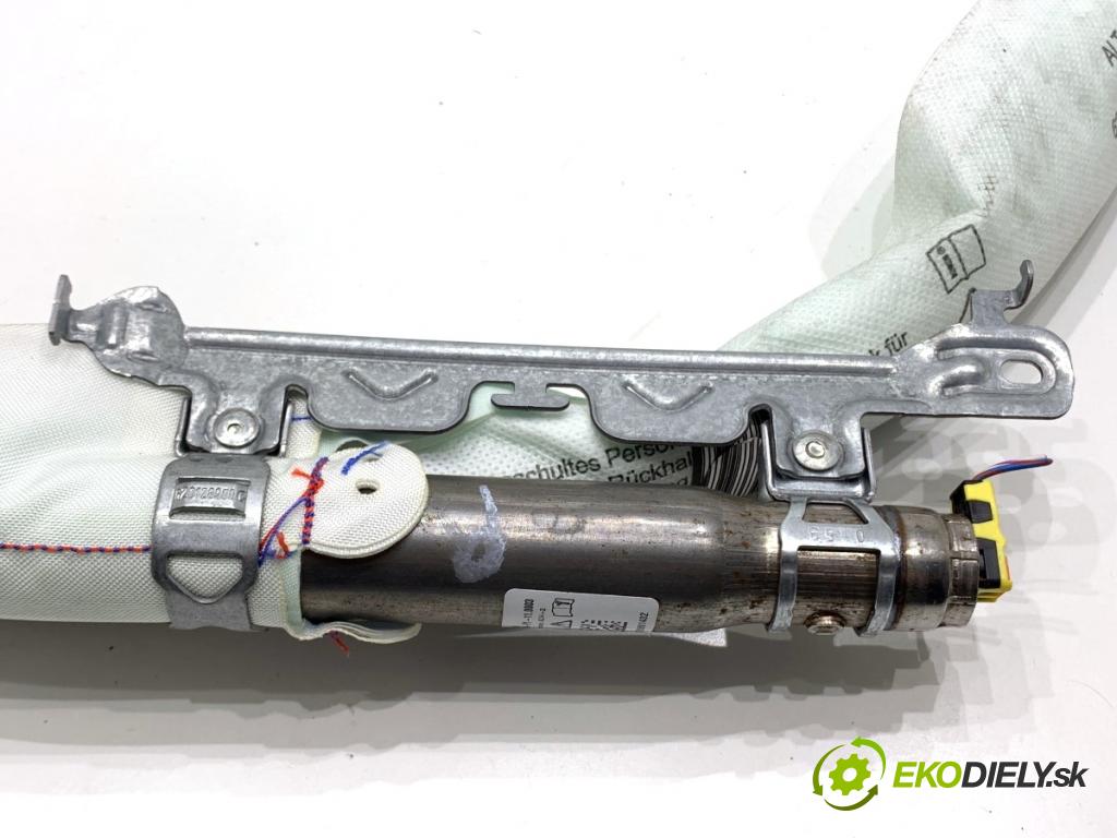 MERCEDES-BENZ KLASA GLA SUV 2017 100 kW GLA 200 CDI 4-matic (156.902) 2143 stropní pravý