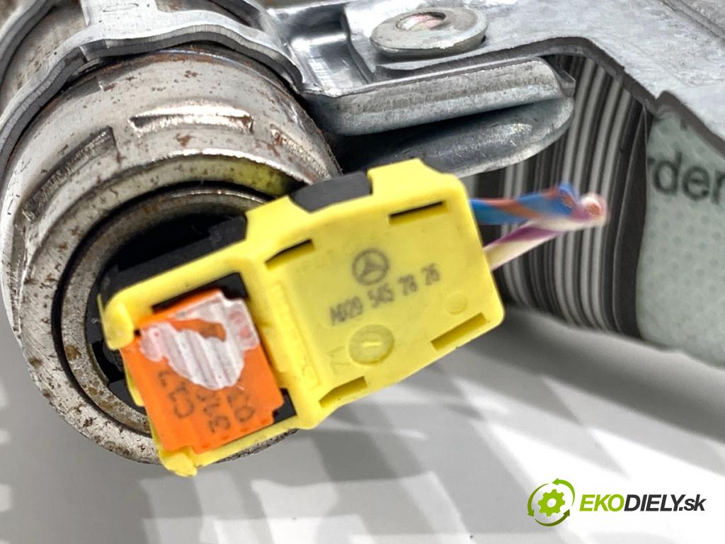 MERCEDES-BENZ KLASA GLA SUV 2017 100 kW GLA 200 CDI 4-matic (156.902) 2143 stropní pravý