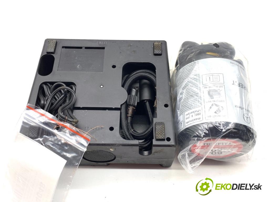 MERCEDES-BENZ KLASA GLA SUV 2017 100 kW GLA 200 CDI 4-matic (156.902) 2143 Kompresor do KOLA: A0005831502