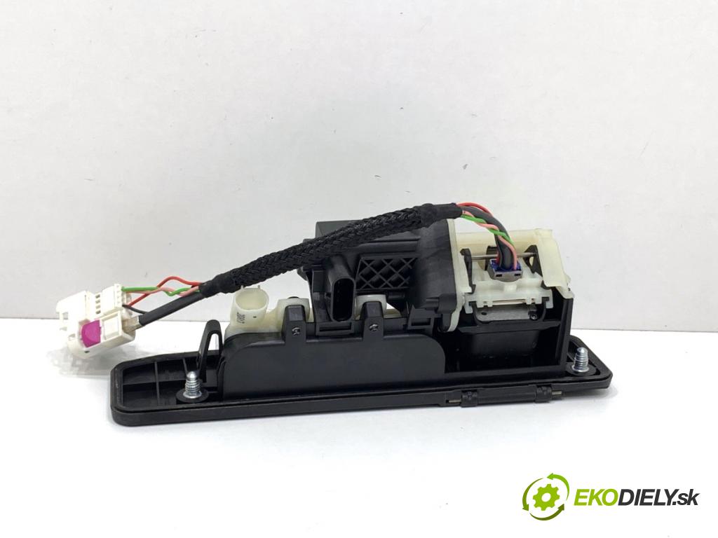 MERCEDES-BENZ KLASA GLA SUV 2017 100 kW GLA 200 CDI 4-matic (156.902) 2143 Kľučka dverí zad KAMERA A1667500993