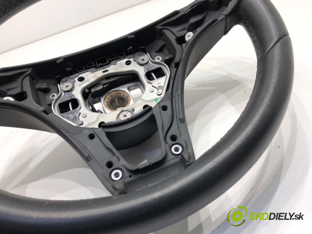 MERCEDES-BENZ KLASA GLA SUV 2017 100 kW GLA 200 CDI 4-matic (156.902) 2143 Volant  (Volant)