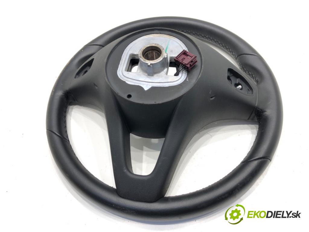 MERCEDES-BENZ KLASA GLA SUV 2017 100 kW GLA 200 CDI 4-matic (156.902) 2143 Volant  (Volant)