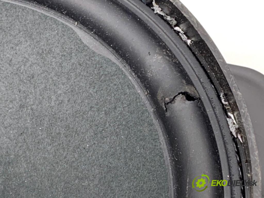 MERCEDES-BENZ KLASA GLA SUV 2017 100 kW GLA 200 CDI 4-matic (156.902) 2143 reproduktory A2468200100