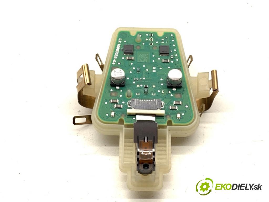 MERCEDES-BENZ KLASA GLA SUV 2017 100 kW GLA 200 CDI 4-matic (156.902) 2143 Snímač dažďa A2469002603 (Snímač dažďa)