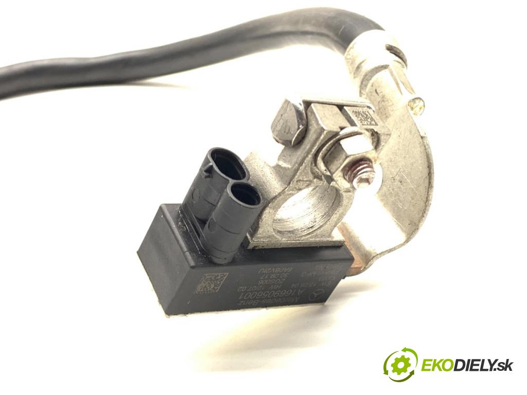 MERCEDES-BENZ KLASA GLA SUV 2017 100 kW GLA 200 CDI 4-matic (156.902) 2143 svorka MINUS: A1669056001