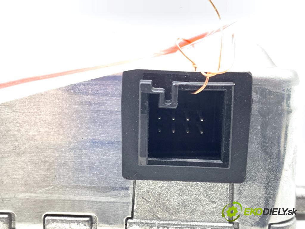 MERCEDES-BENZ KLASA GLA SUV 2017 100 kW GLA 200 CDI 4-matic (156.902) 2143 KAMERA okna prednej A0009007607