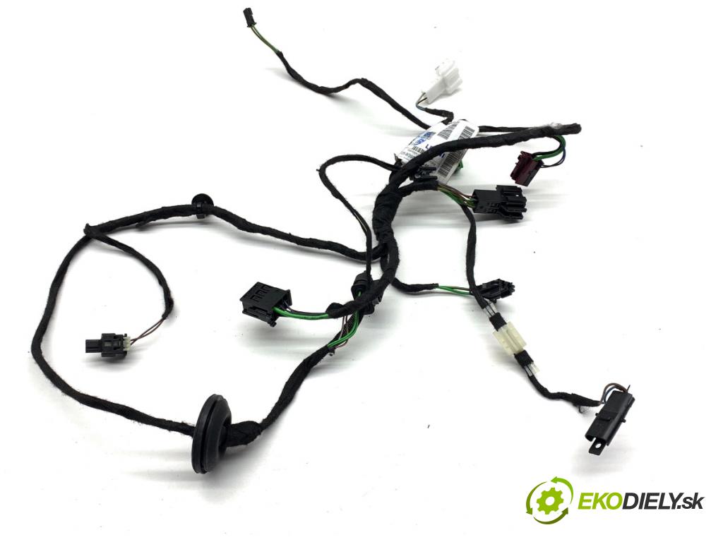 MERCEDES-BENZ KLASA GLA SUV 2017 100 kW GLA 200 CDI 4-matic (156.902) 2143 káblovačka dveře přední část levý A2465407314